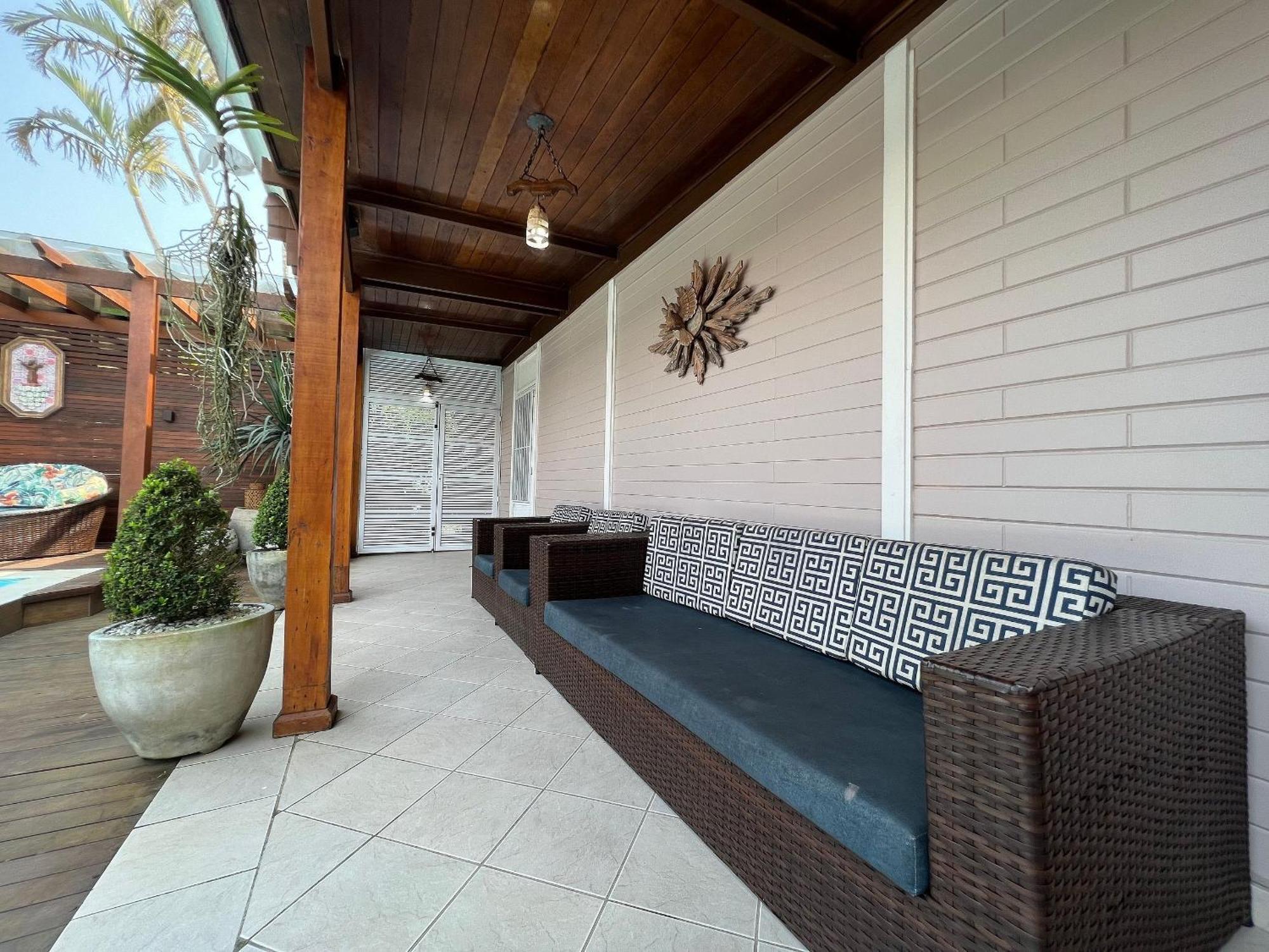 Casa Agradavel Com Piscina, A Poucos Passos Da Praia Peruibe Exterior photo