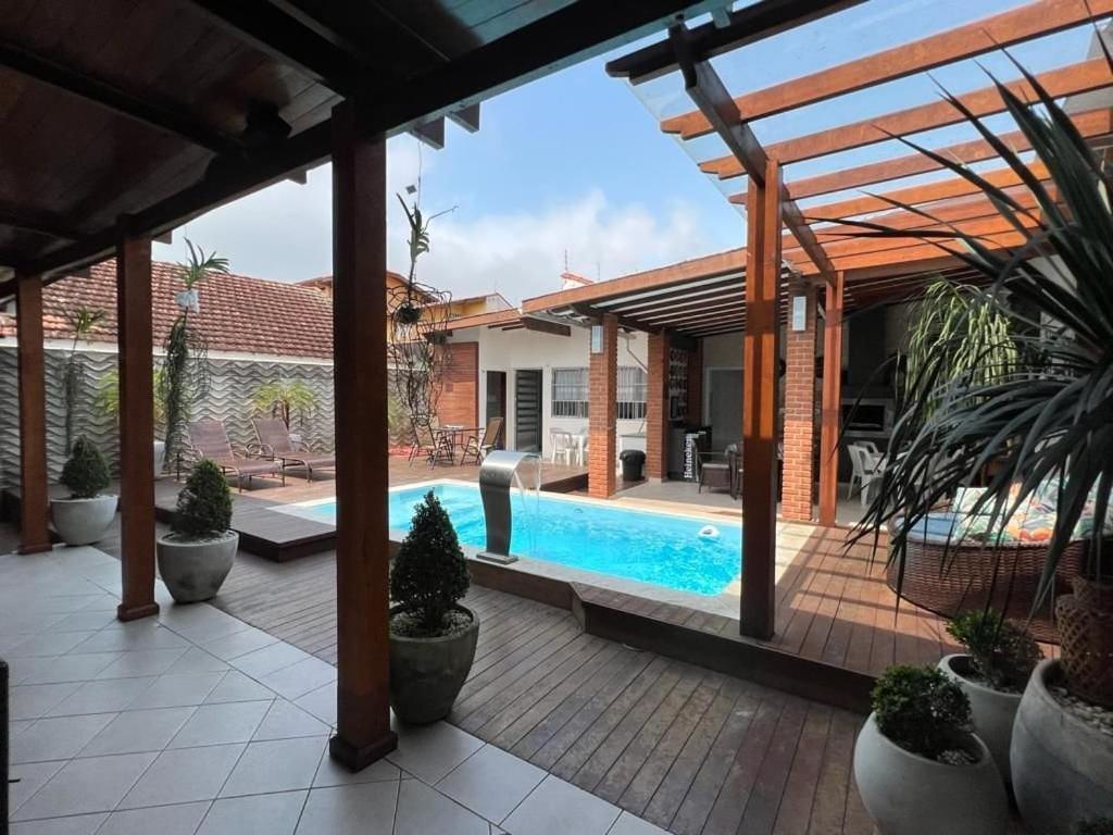 Casa Agradavel Com Piscina, A Poucos Passos Da Praia Peruibe Exterior photo